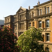 Schulhaus | Karls-Gymnasium Stuttgart | Humanistisches Gymnasium mit Hochbegabtenzug