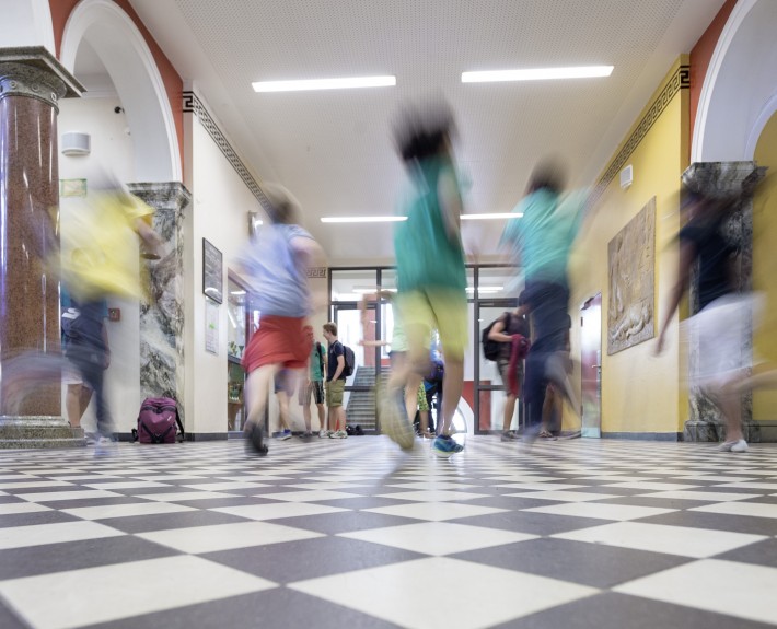 Schulhaus | Karls-Gymnasium Stuttgart | Humanistisches Gymnasium mit Hochbegabtenzug